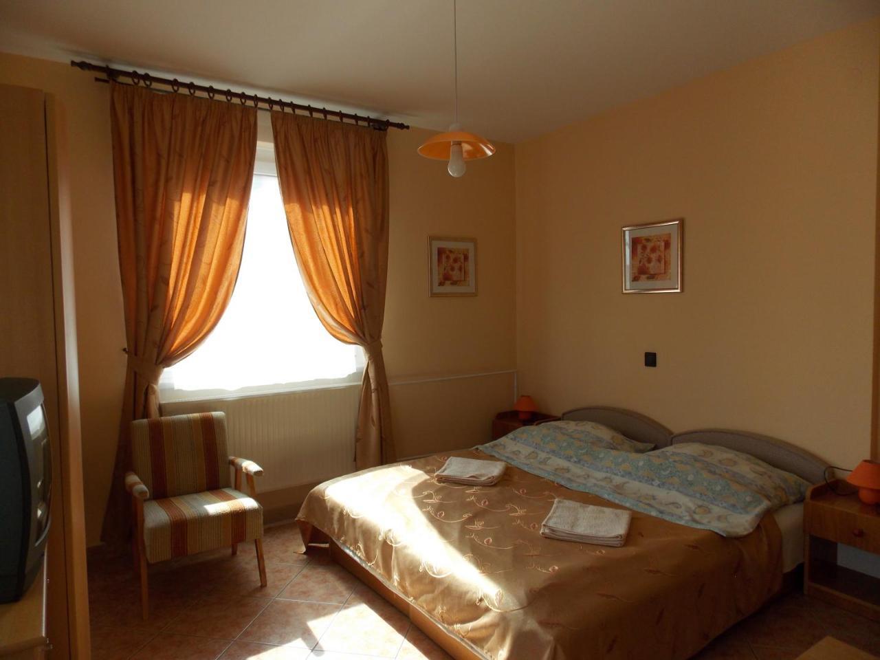 Heviz Therme Apartmenthaus Екстериор снимка